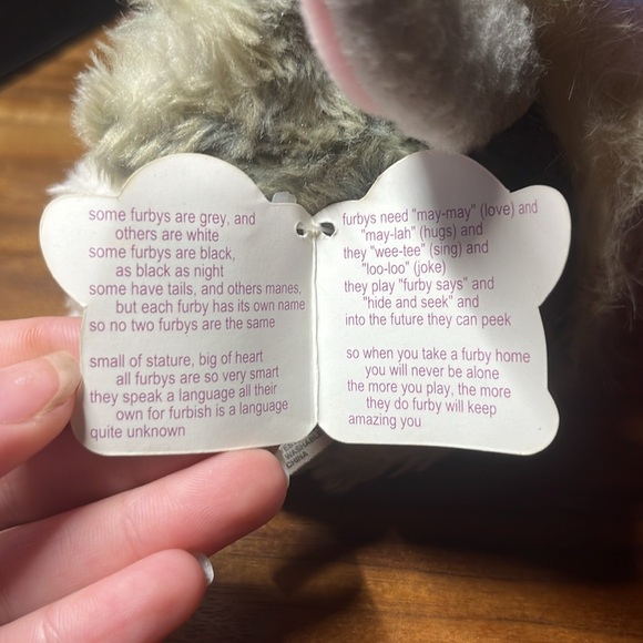 1998 Furby With Box - Picture 6 of 10